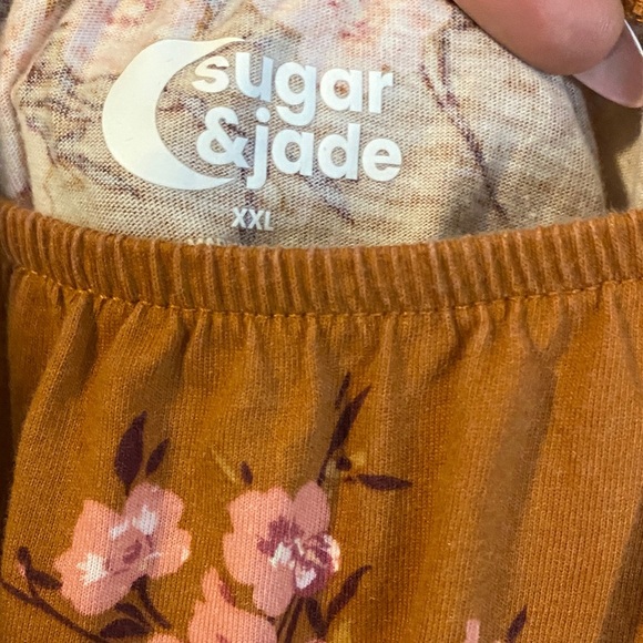 Sugar and Jade Floral Long Sleeve Dress “TWEEN” easily fit a Woman’s Large/XL - Picture 3 of 5